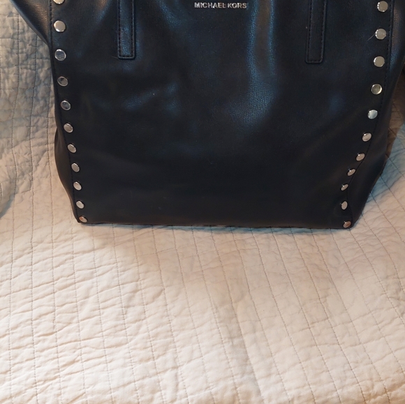Michael Kors LG Tote - Picture 5 of 14